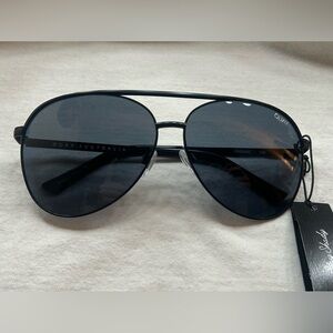 Quay Australia Vivienne 126 Aviator Sunglasses with Case